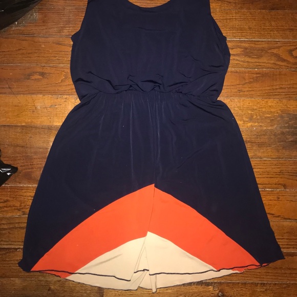 Dress - Picture 2 of 3